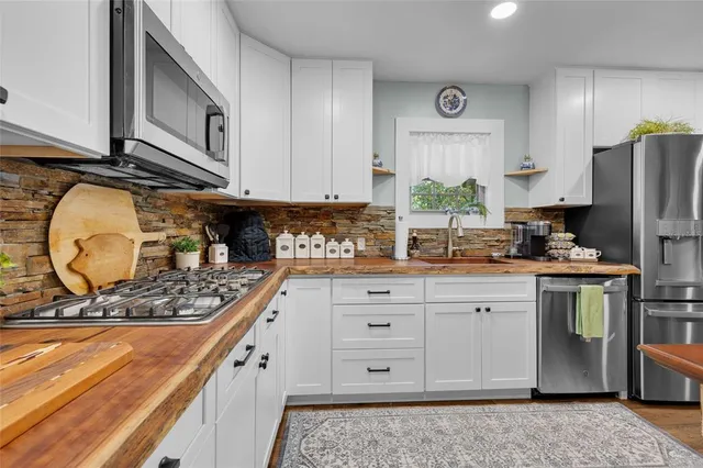 $1,800,000 | 25743 Northwest 62 Avenue, Newberry, FL 32669