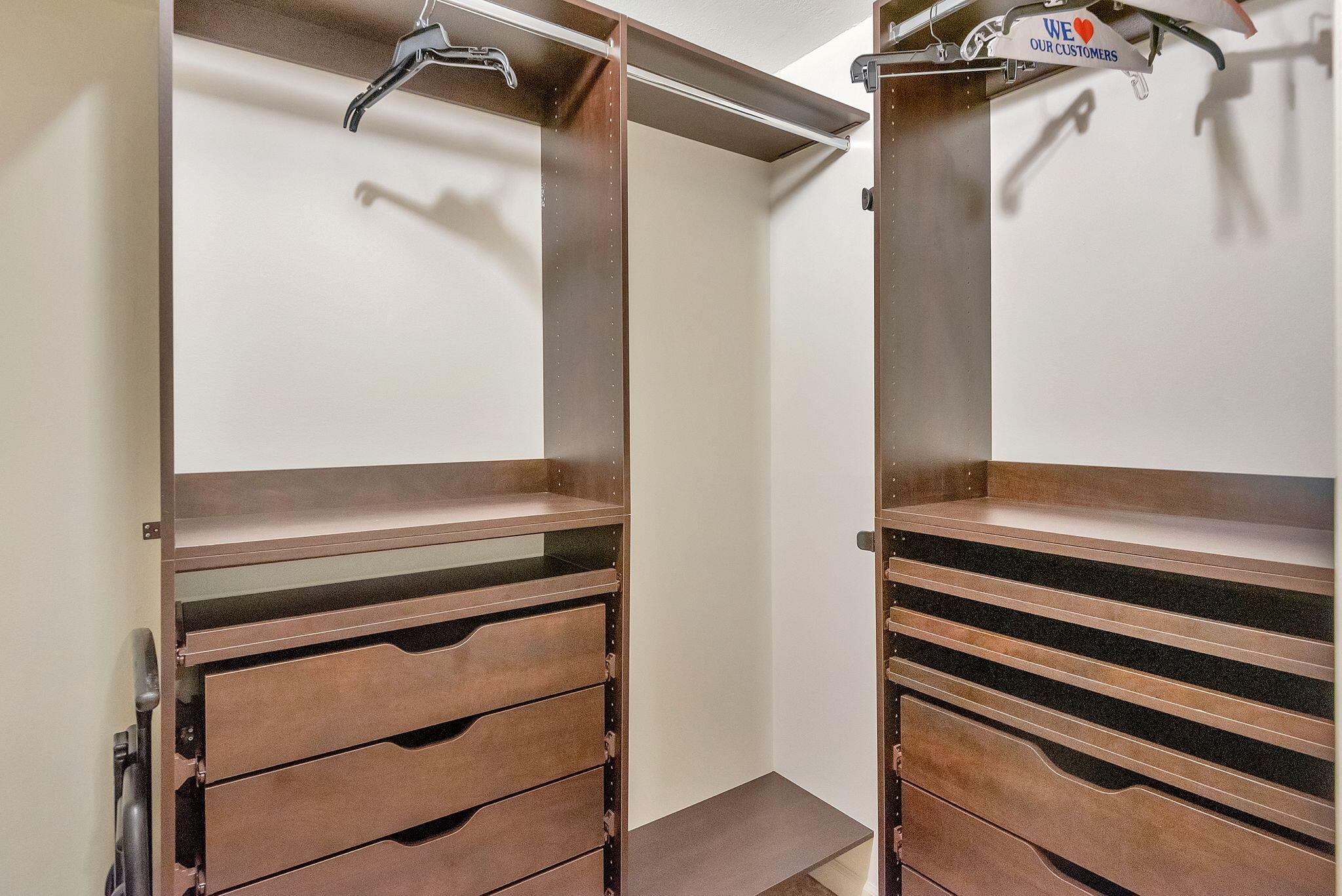 277 North Ocean Boulevard, Unit 2020 Boca Raton, FL 33432 - Photo 19 of 33 Master Walk-in Closet