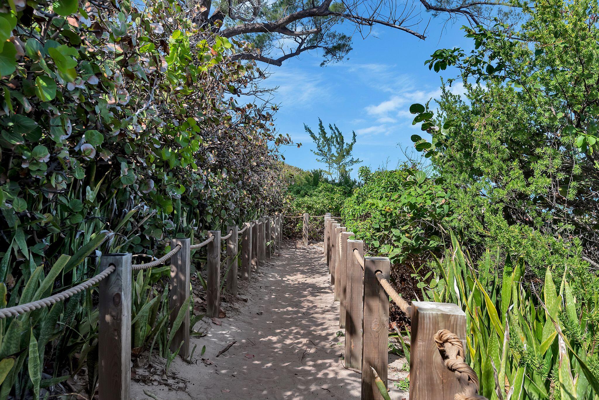 277 North Ocean Boulevard, Unit 2020 Boca Raton, FL 33432 - Photo 3 of 33 Beach Entry