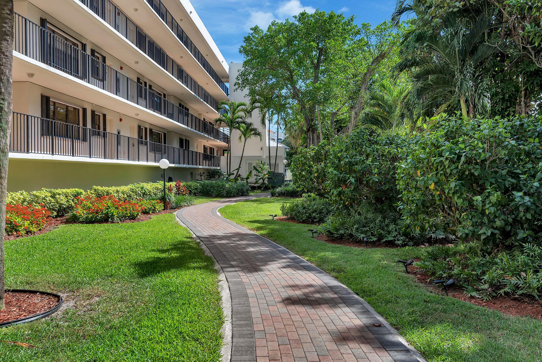 277 North Ocean Boulevard, Unit 2020 Boca Raton, FL 33432 - Photo 5 of 33 Lushly Landscaped Walk-way