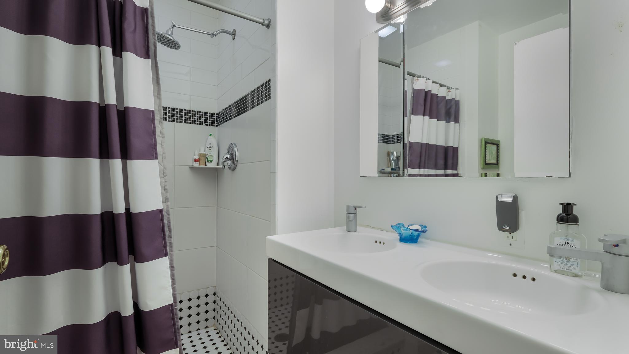 1108 Roberts Road Media, PA 19063 - Photo 22 of 48 Master Bath