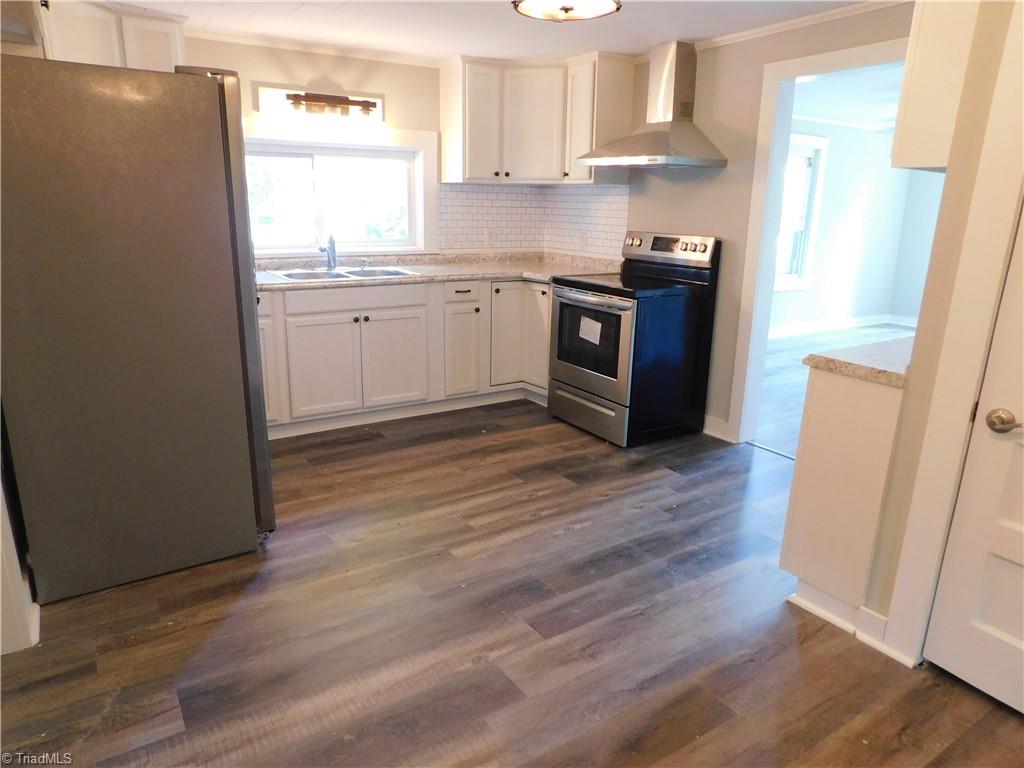 1135 Doc Hundley Road Westfield, NC 27053 - Photo 11 of 30 Kitchen