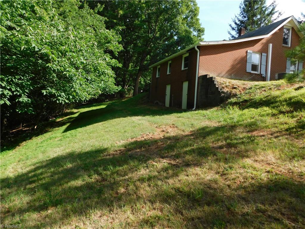 1135 Doc Hundley Road Westfield, NC 27053 - Photo 4 of 30 Gallery Image 4