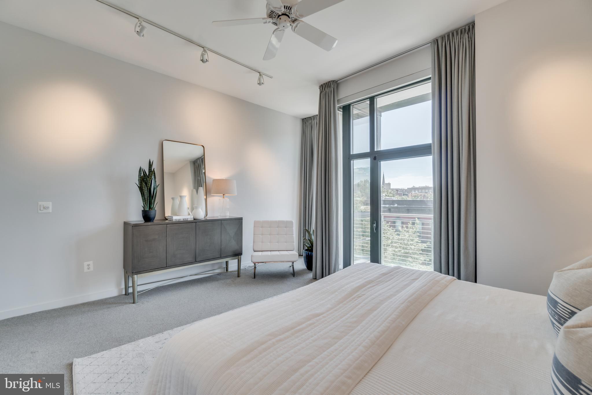 1413 P Street Northwest, Unit 402 Washington, DC 20005 - Photo 29 of 41