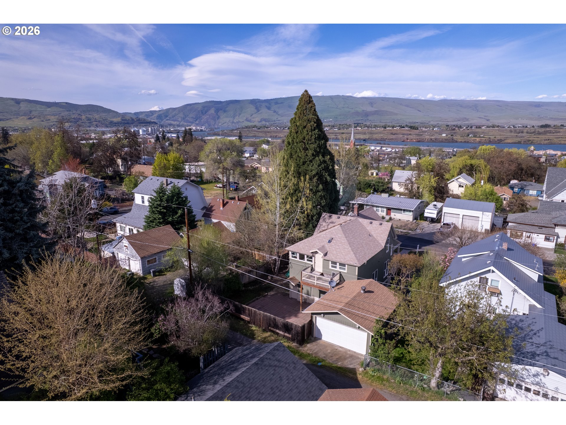 110 West 8th Street The Dalles, OR 97058 - Photo 42 of 43 a view of a city
