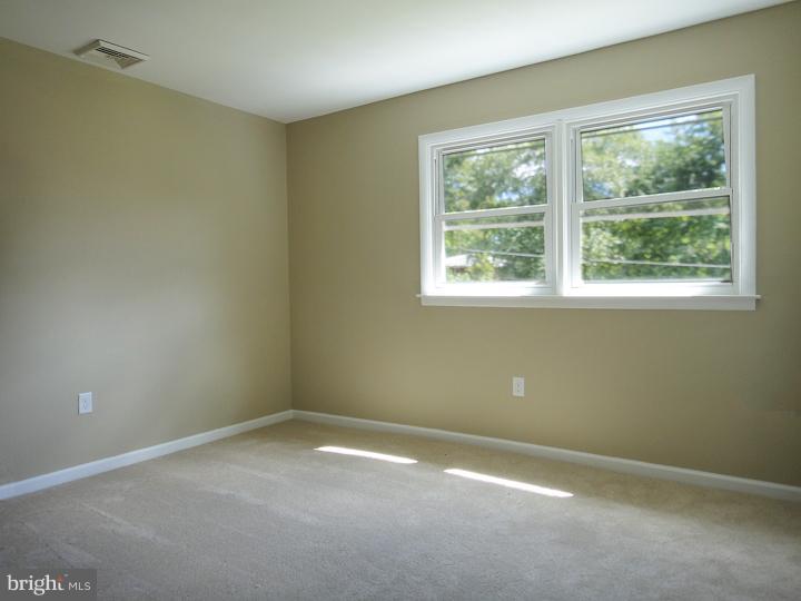 262 Woodbrook Road Yardley, PA 19067 - Photo 13 of 21 Bedroom 3