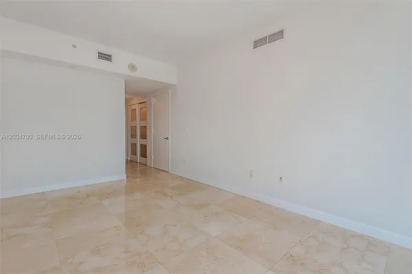 $4,300 | 350 South Miami Avenue, Unit 2702, Miami, FL 33130