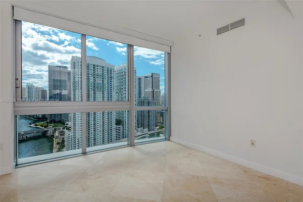 $4,300 | 350 South Miami Avenue, Unit 2702, Miami, FL 33130
