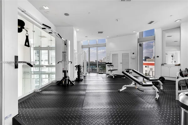 $4,300 | 350 South Miami Avenue, Unit 2702, Miami, FL 33130