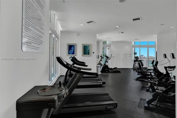 $4,300 | 350 South Miami Avenue, Unit 2702, Miami, FL 33130