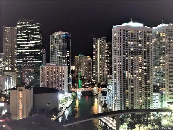 $4,300 | 350 South Miami Avenue, Unit 2702, Miami, FL 33130