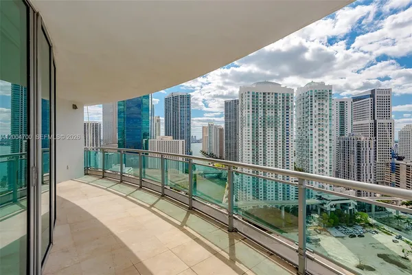 $4,300 | 350 South Miami Avenue, Unit 2702, Miami, FL 33130