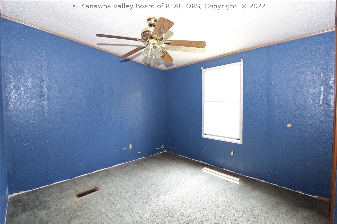 723 Dupont Road Poca, WV 25159 - Photo 16 of 18 Gallery Image 16
