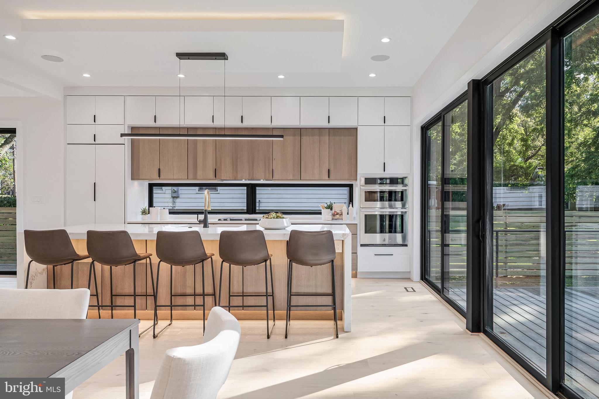 3215 Cofer Road Falls Church, VA 22042 - Photo 20 of 83 Two-Tone 42" Cabinets