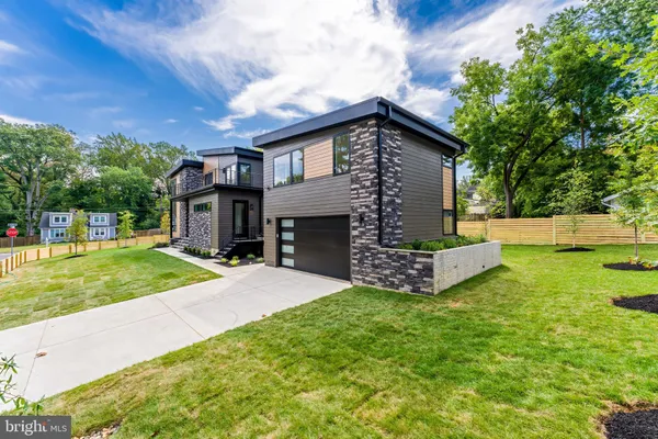 $1,750,000 | 3215 Cofer Road, Falls Church, VA 22042