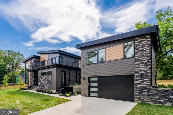 $1,750,000 | 3215 Cofer Road, Falls Church, VA 22042