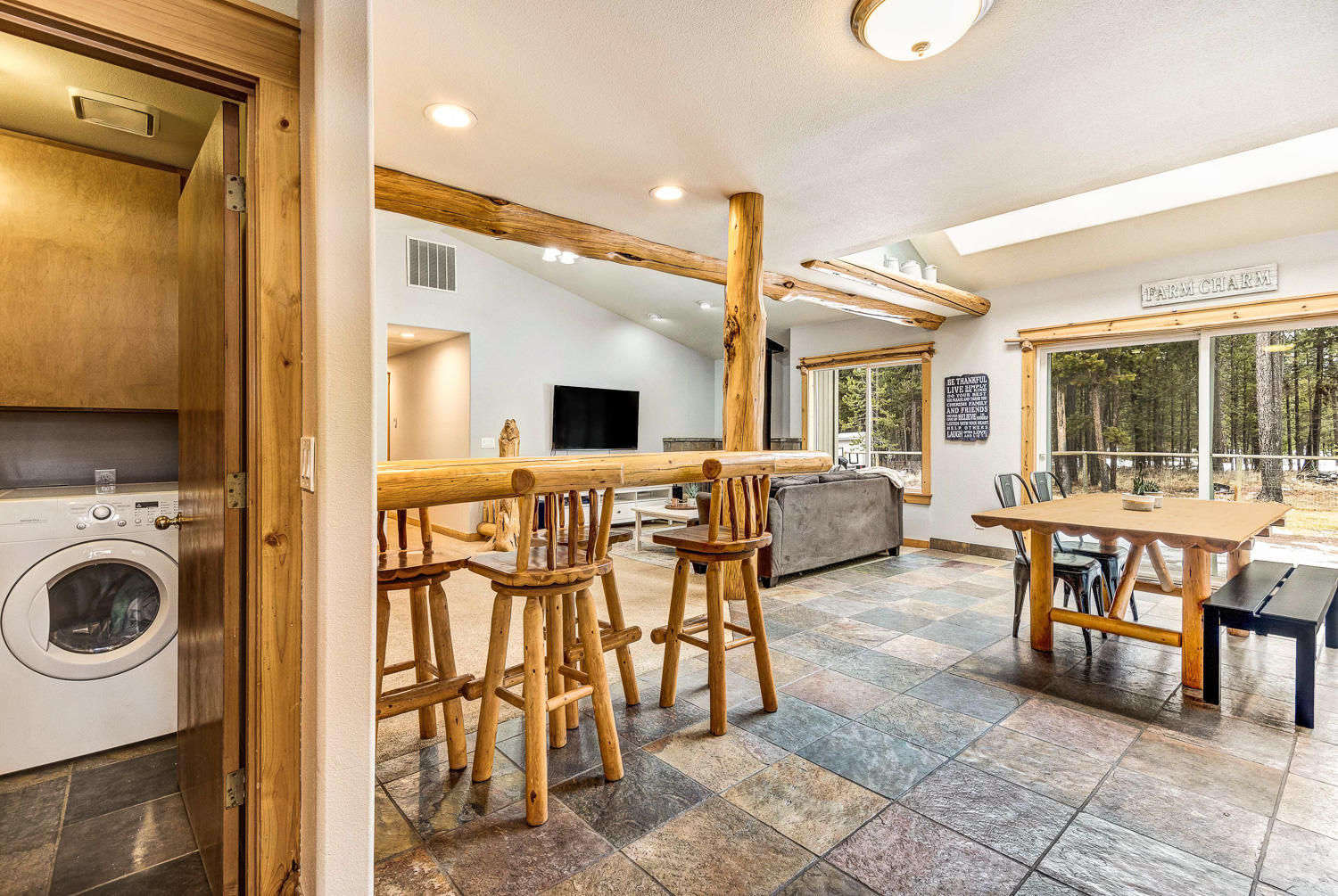 17084 Elsinore Road Bend, OR 97707 - Photo 15 of 41 OReilly_20210311_15_54147_72ppi