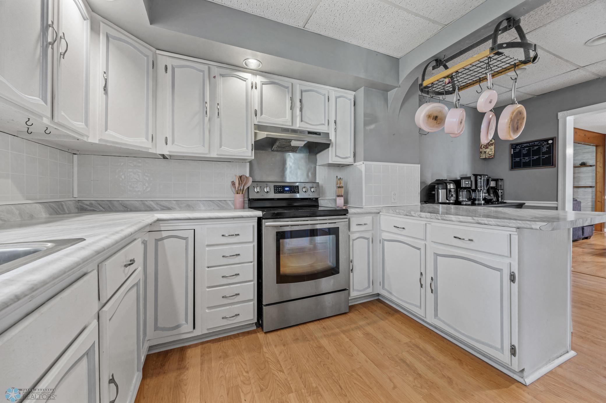 809 10th Street Hatton, ND 58240 - Photo 18 of 42