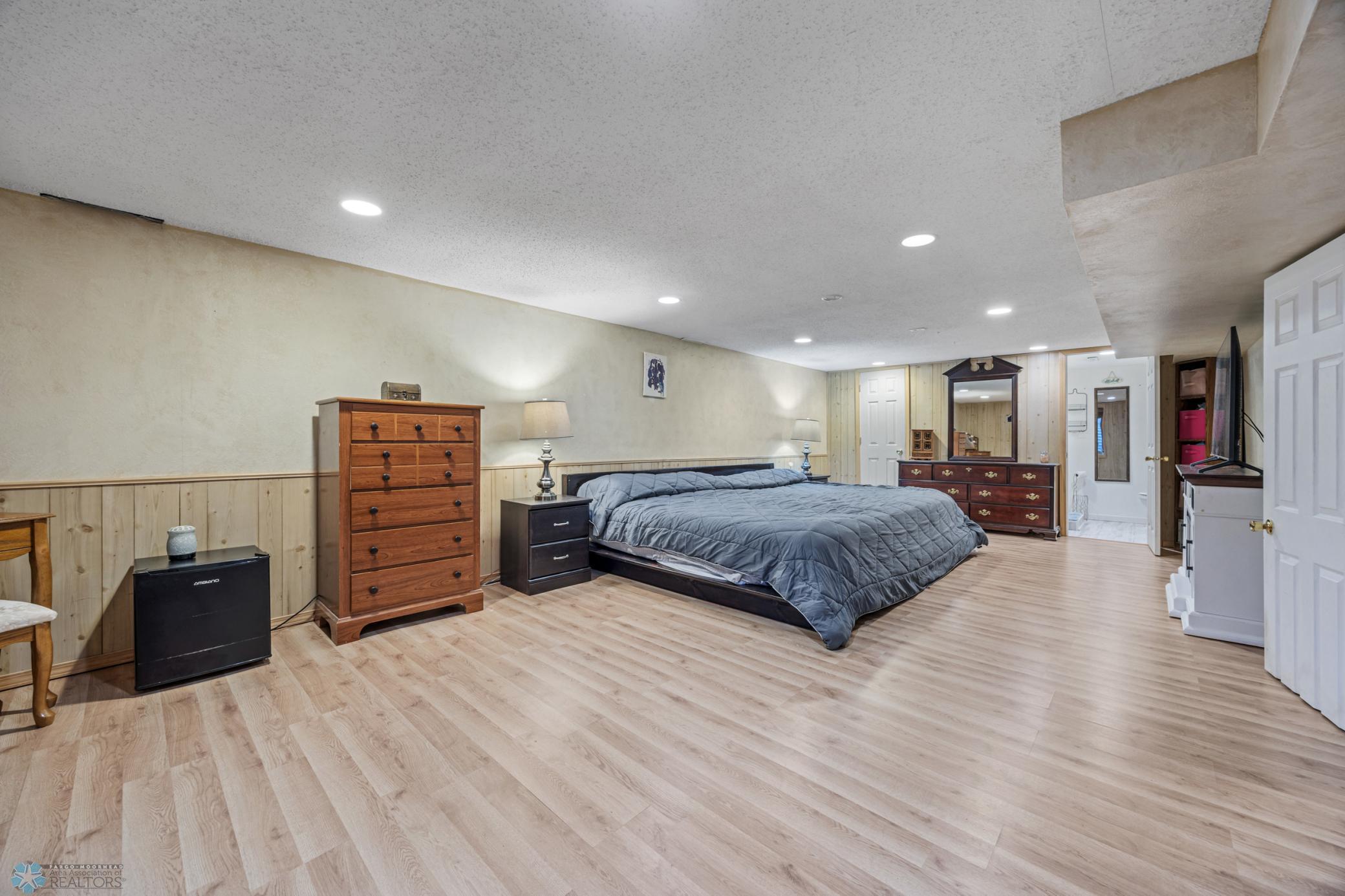 809 10th Street Hatton, ND 58240 - Photo 21 of 42