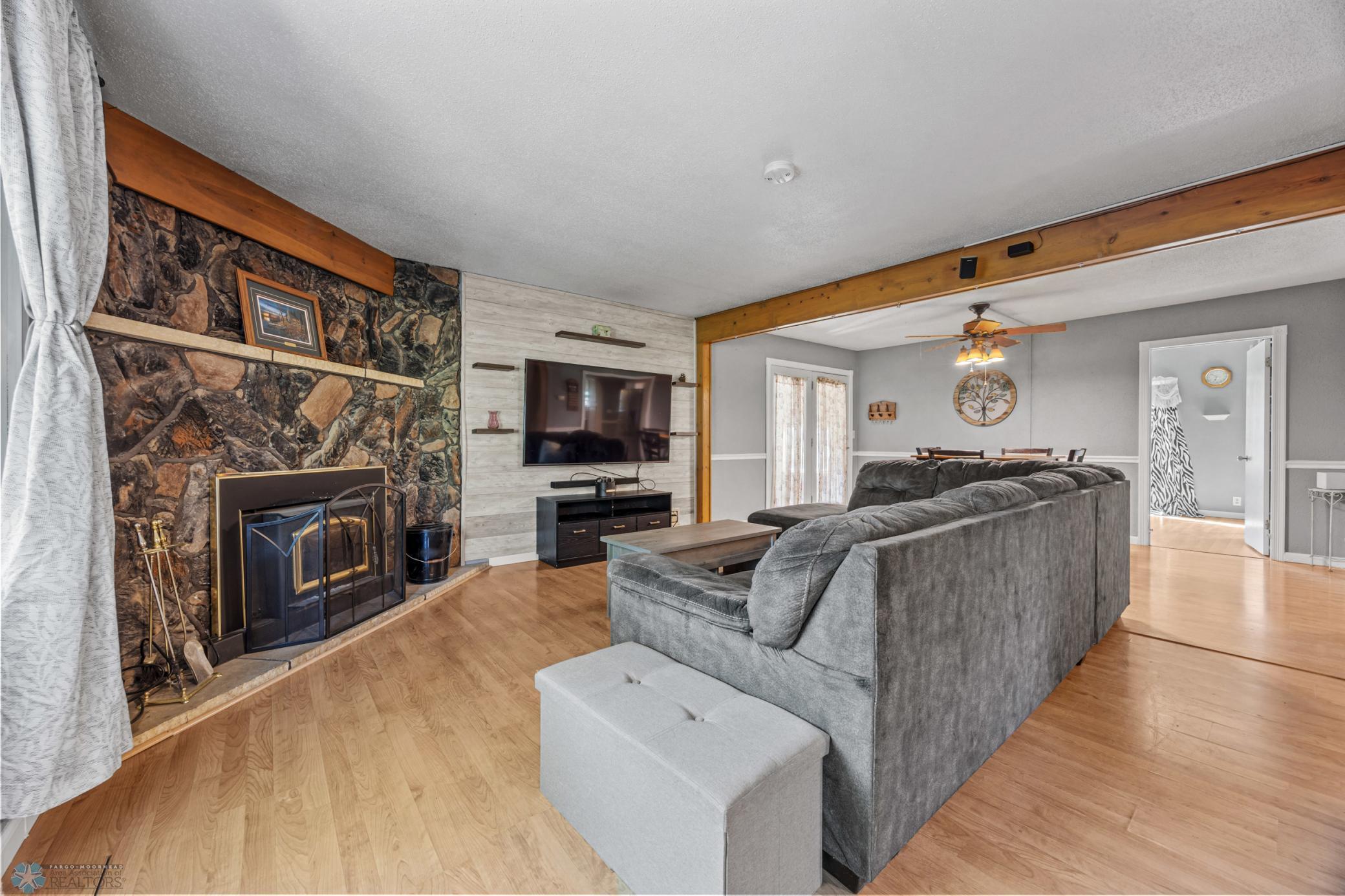 809 10th Street Hatton, ND 58240 - Photo 7 of 42