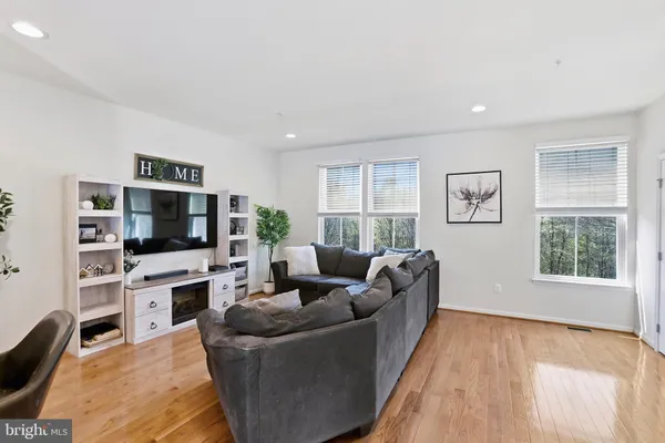 $439,900 | 627 Potomac View Parkway, Brunswick, MD 21716
