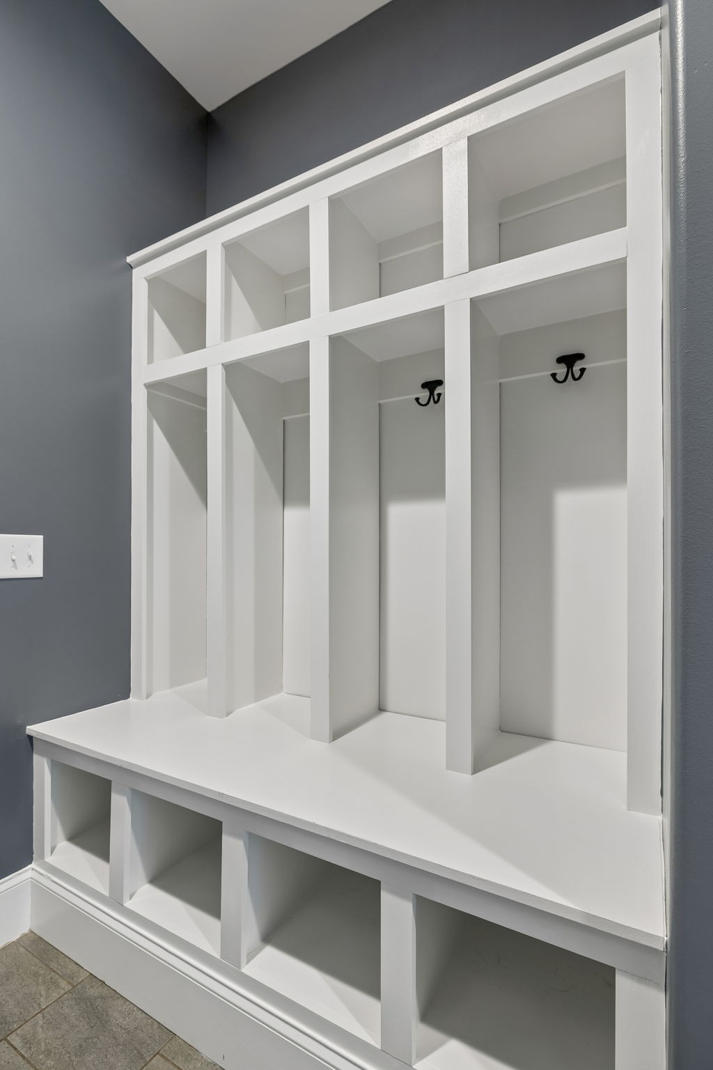 1008 Quillen Way Lebanon, TN 37087 - Photo 25 of 54 a bathroom with a tub and shower