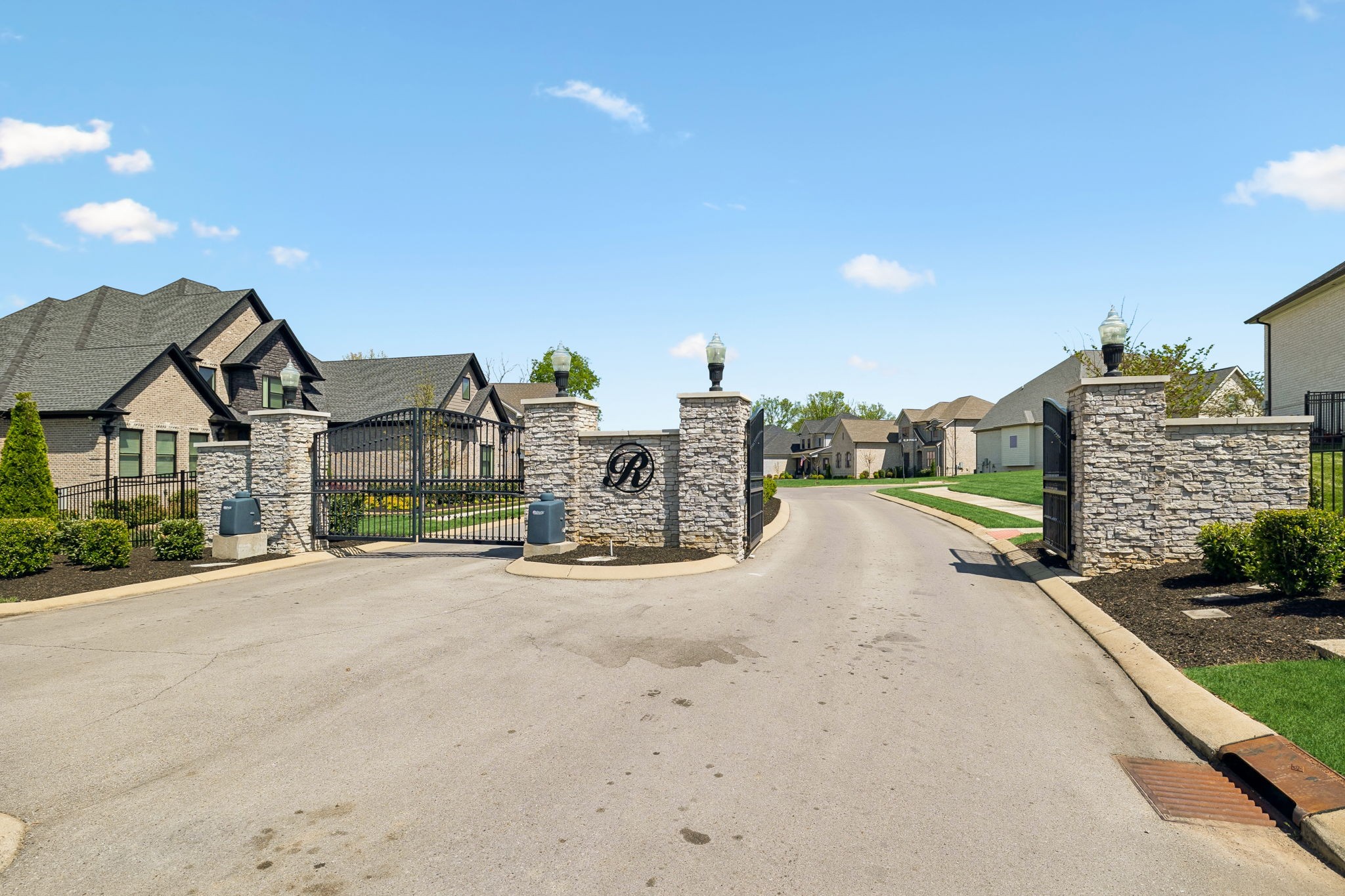 1008 Quillen Way Lebanon, TN 37087 - Photo 47 of 54 a view of multiple houses with yard and road