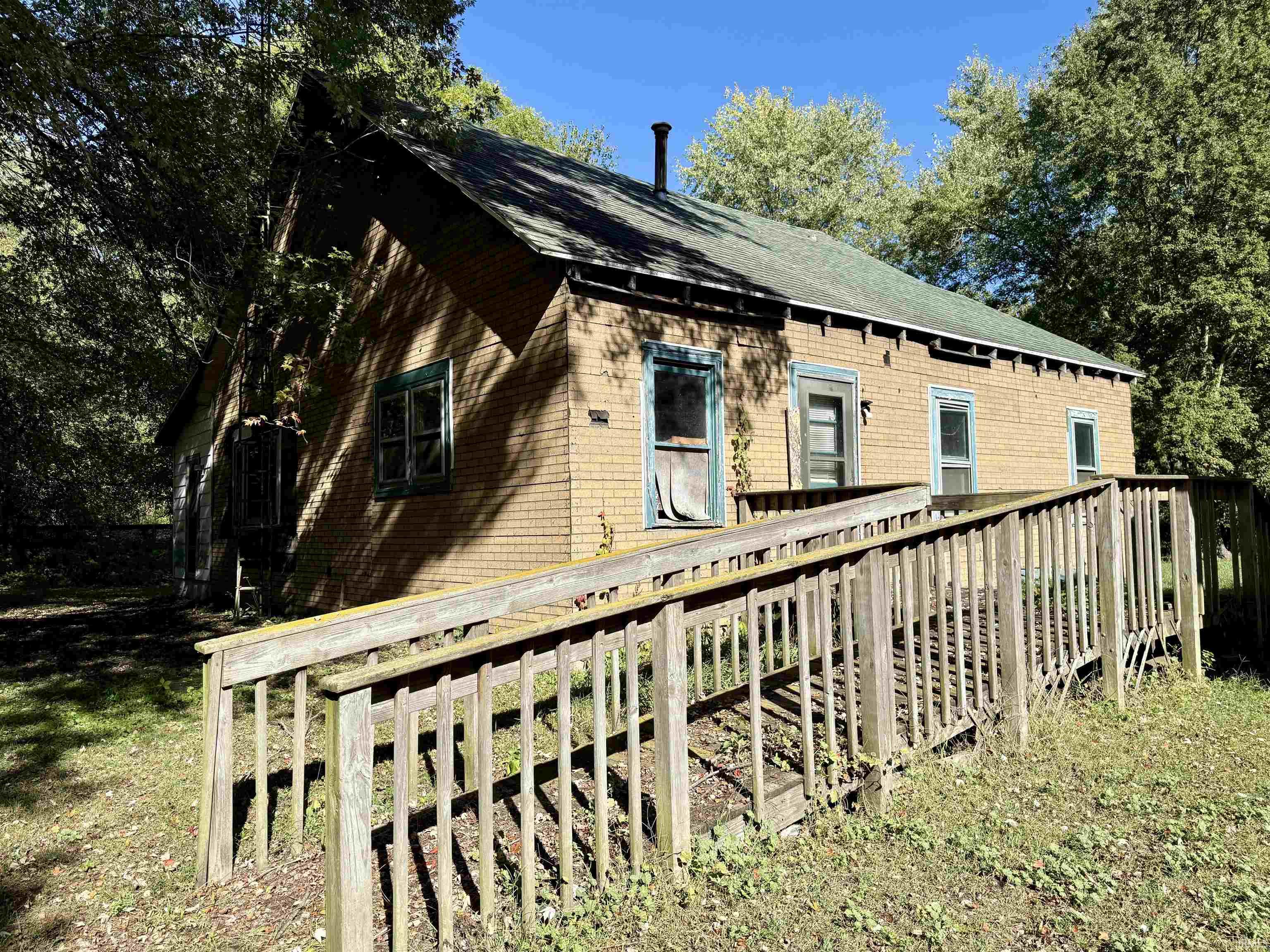 310 North 8th Street Pierceton, IN 46562 - Photo 3 of 12