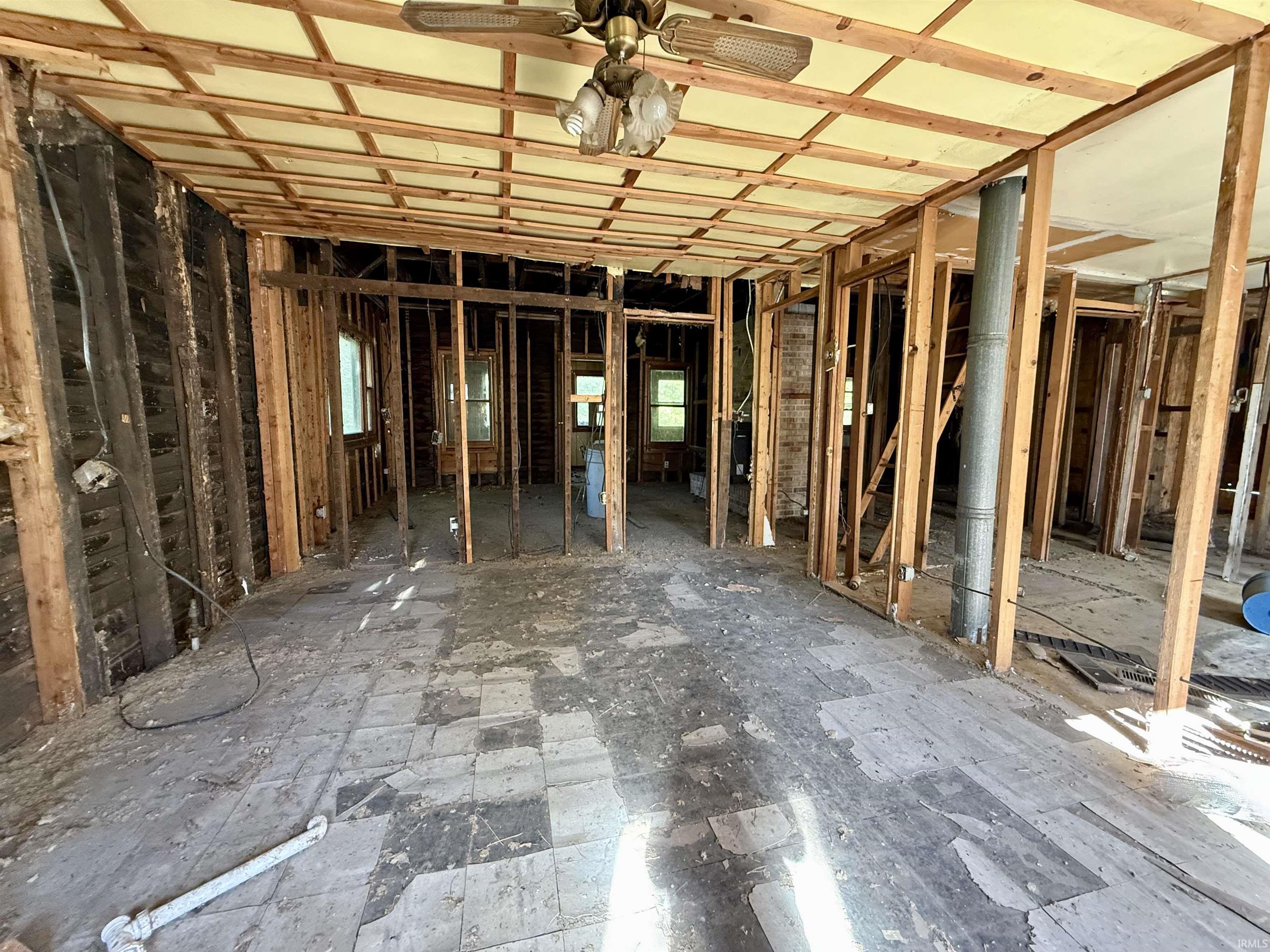 310 North 8th Street Pierceton, IN 46562 - Photo 4 of 12