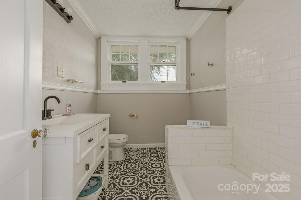 584 Rutherford Road Marion, NC 28752 - Photo 15 of 34