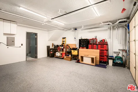 $1,099,000 | 2248 South Bentley Avenue, Unit 2, Los Angeles, CA 90064