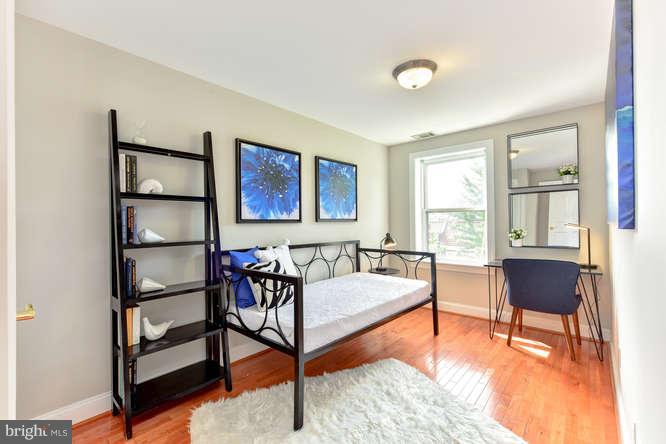 1439 Spring Road Northwest, Unit 301 Washington, DC 20010 - Photo 24 of 28 Bedroom