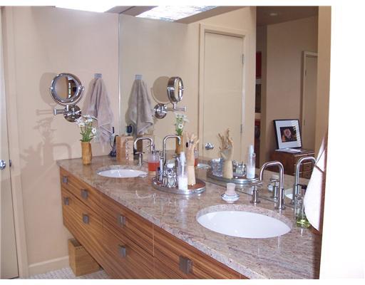 410 Schenley Road Pittsburgh, PA 15217 - Photo 8 of 12 Master Bath/Spa.