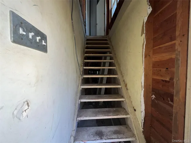 a view of an entryway