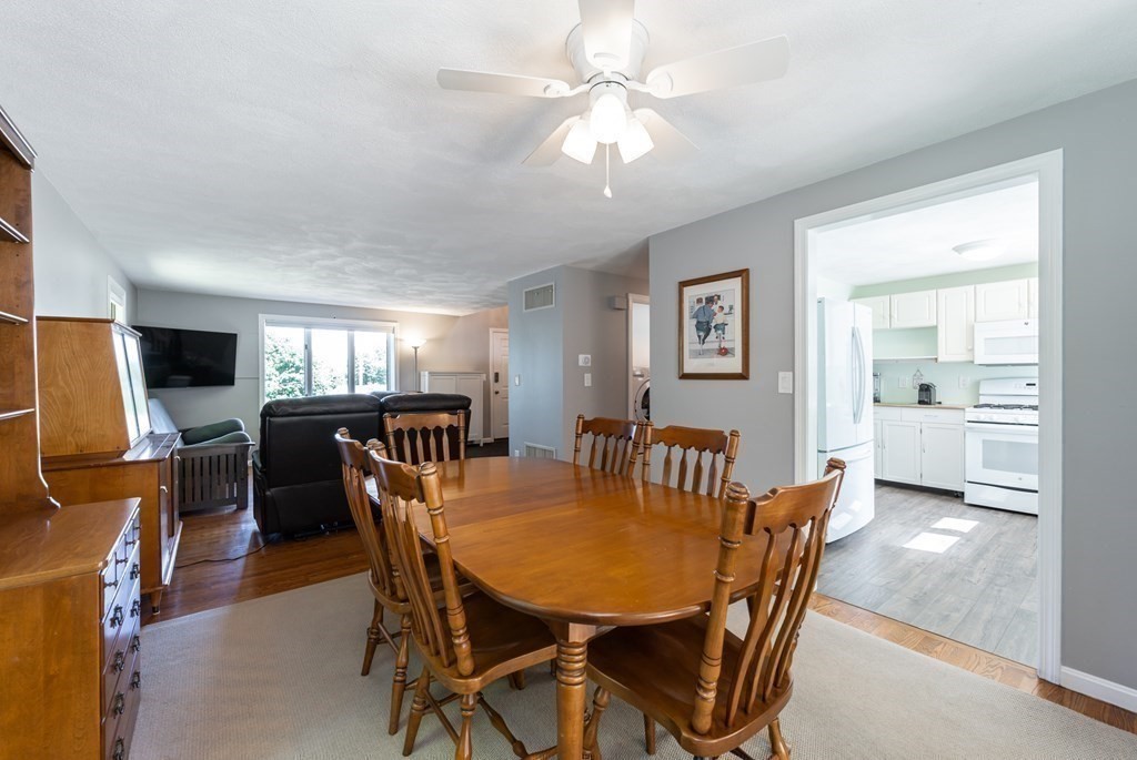 10 Hamilton Terrace Georgetown, MA 01833 - Photo 11 of 42 Gallery Image 11