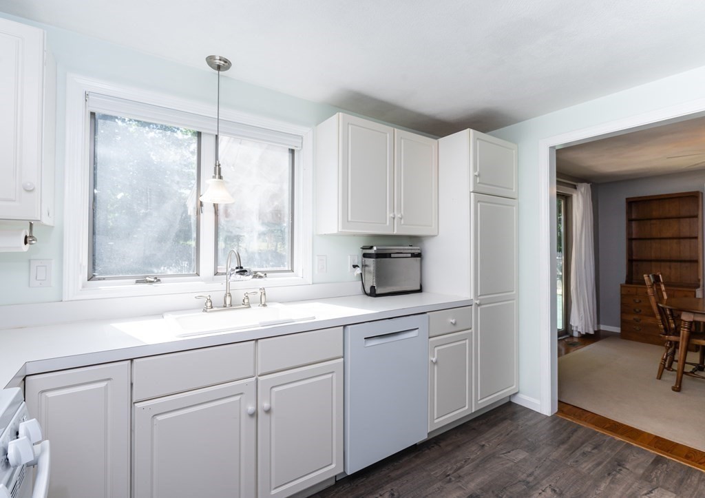 10 Hamilton Terrace Georgetown, MA 01833 - Photo 12 of 42 Gallery Image 12