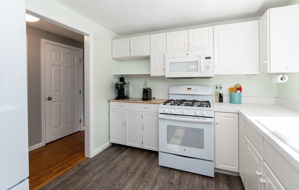 10 Hamilton Terrace Georgetown, MA 01833 - Photo 14 of 42 Gallery Image 14