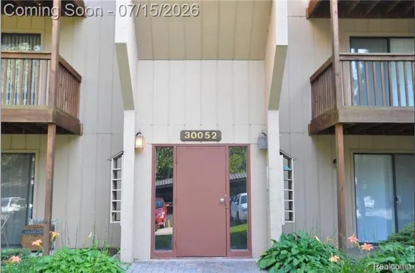 $1,150 | 30052 West 12 Mile Road, Unit 71, Farmington, MI 48334