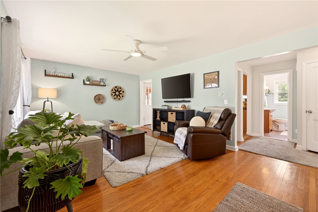 293 Brett Road Irondequoit, NY 14609 - Photo 7 of 33