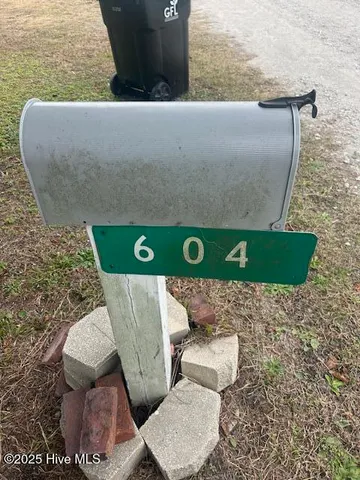 $175,000 | 604 Highway 17, Holly Ridge, NC 28445