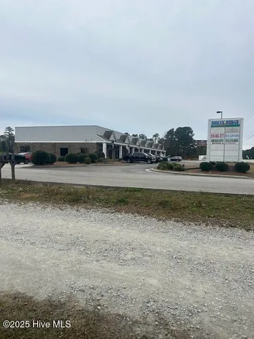 $175,000 | 604 Highway 17, Holly Ridge, NC 28445