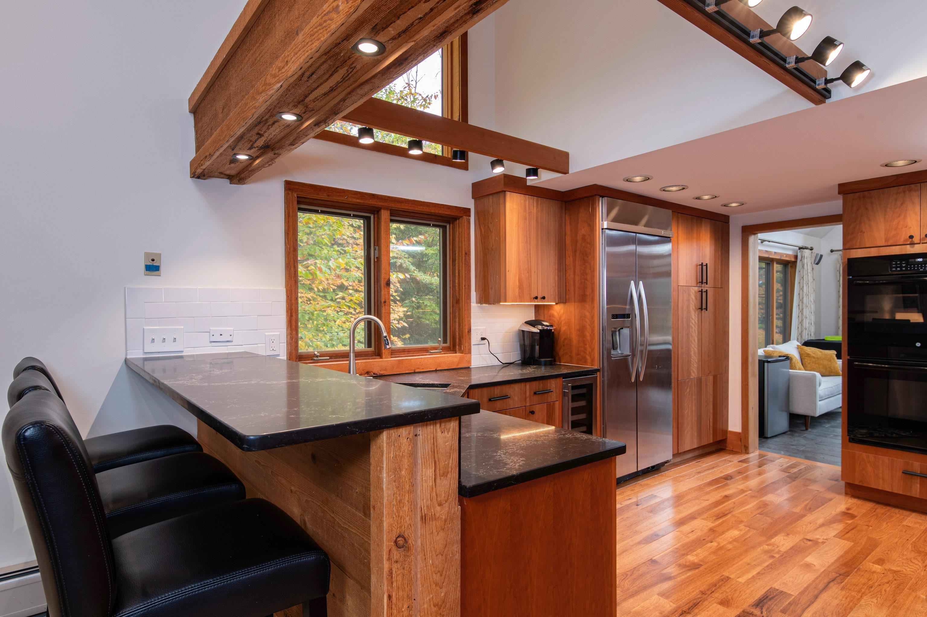 17 Roundtree Road Winhall, VT 05340 - Photo 11 of 37