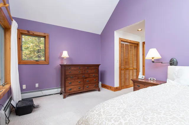 $999,000 | 17 Roundtree Road, Winhall, VT 05340