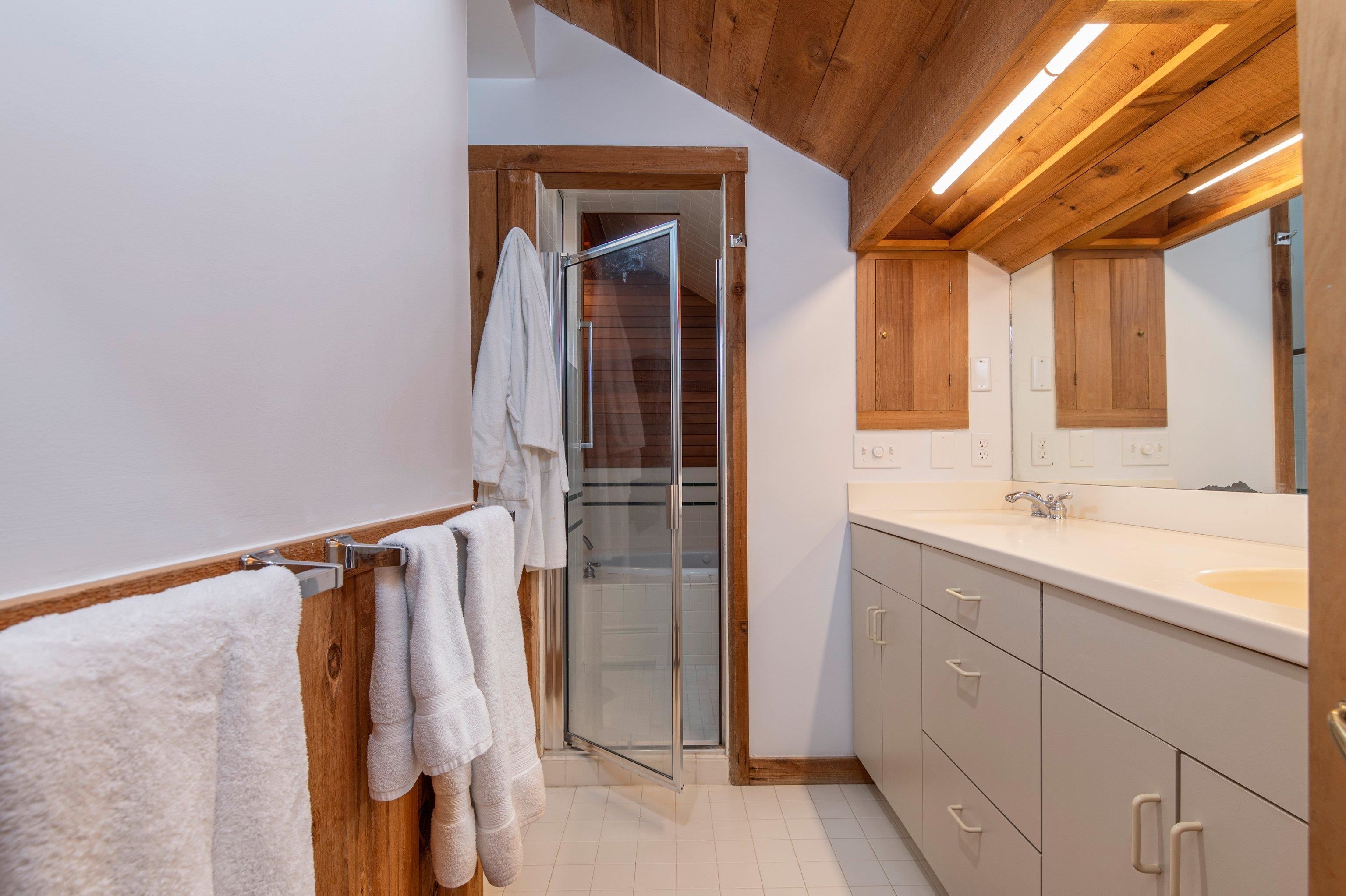 17 Roundtree Road Winhall, VT 05340 - Photo 24 of 37