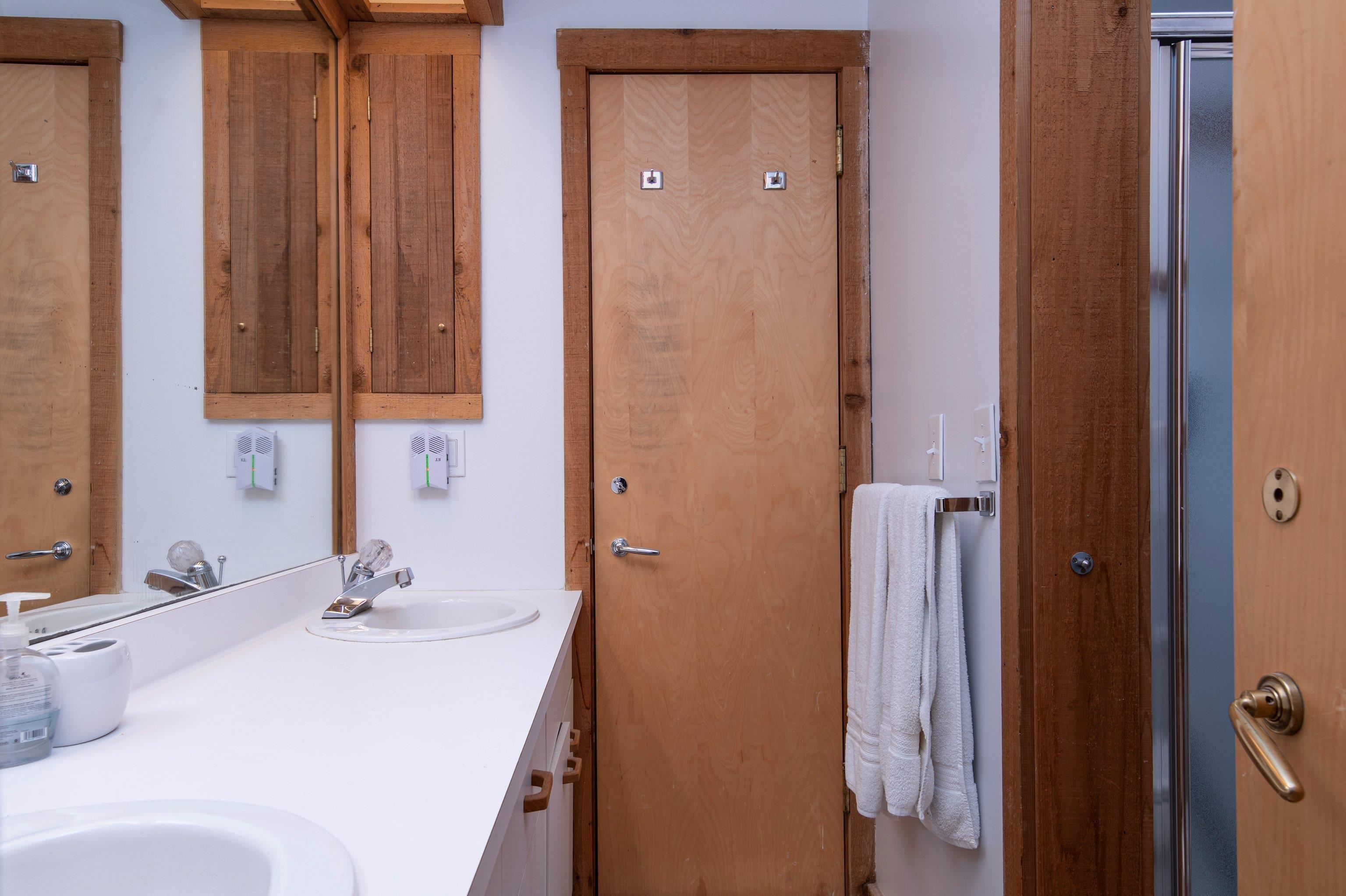 17 Roundtree Road Winhall, VT 05340 - Photo 33 of 37