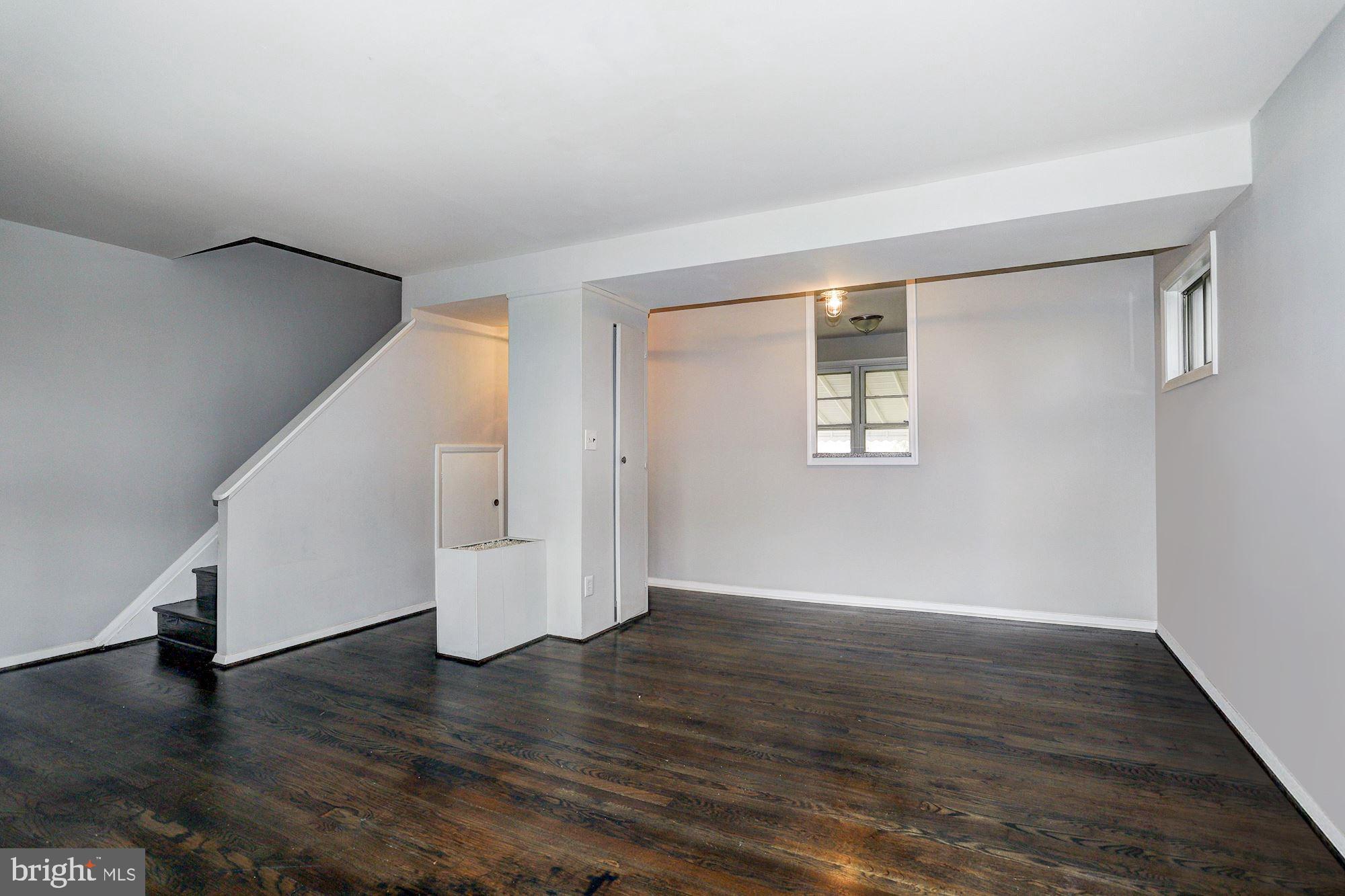 5223 Fredcrest Road Baltimore, MD 21229 - Photo 5 of 28 Living | Dining Room