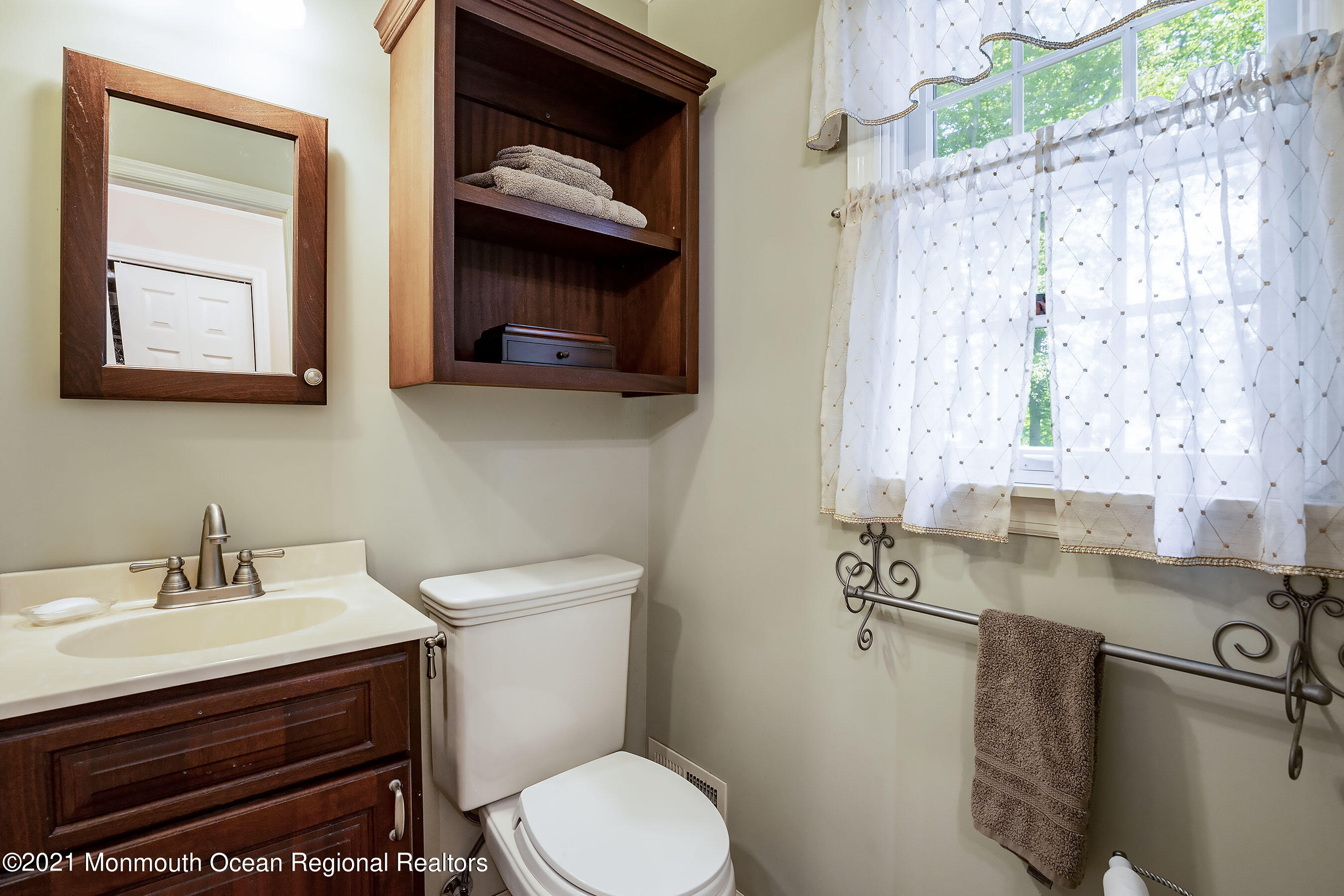 115 Havens Mill Road Freehold, NJ 07728 - Photo 26 of 44 Bath 2B
