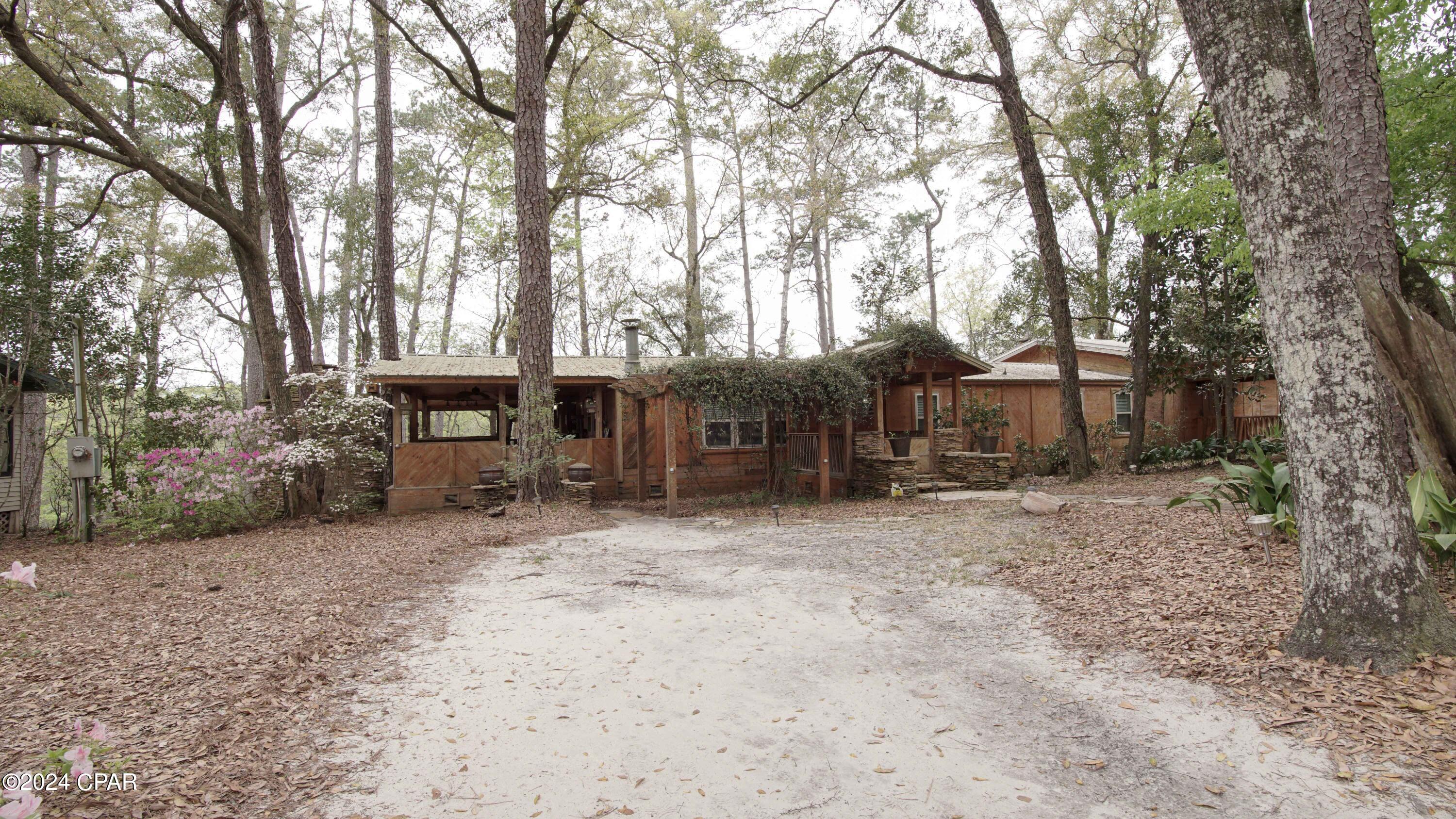 3640 Lucianne Road Vernon, FL 32462 - Photo 13 of 116