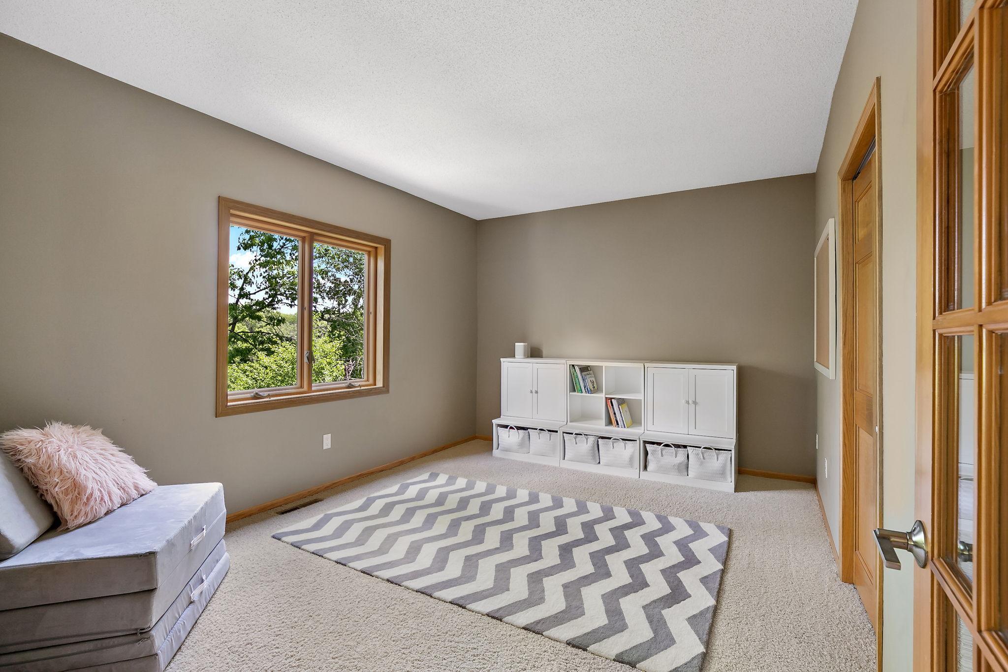 8879 Sylvan Ridge Eden Prairie, MN 55347 - Photo 17 of 49