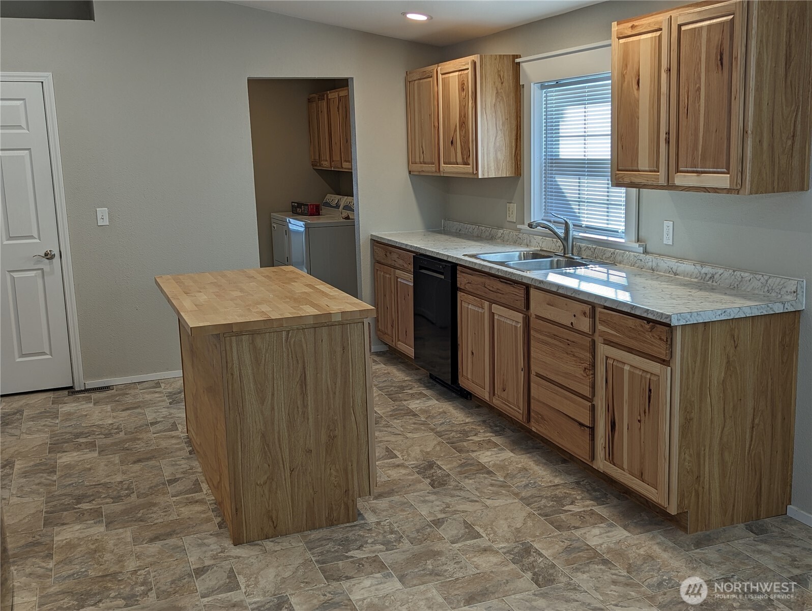 307 8th Street, Unit 7 Sultan, WA 98294 - Photo 3 of 11